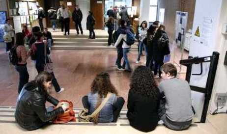 Quattro borse di studio offerte dall'Università di Perugia