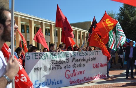 Gli studenti di Gulliver in sciopero